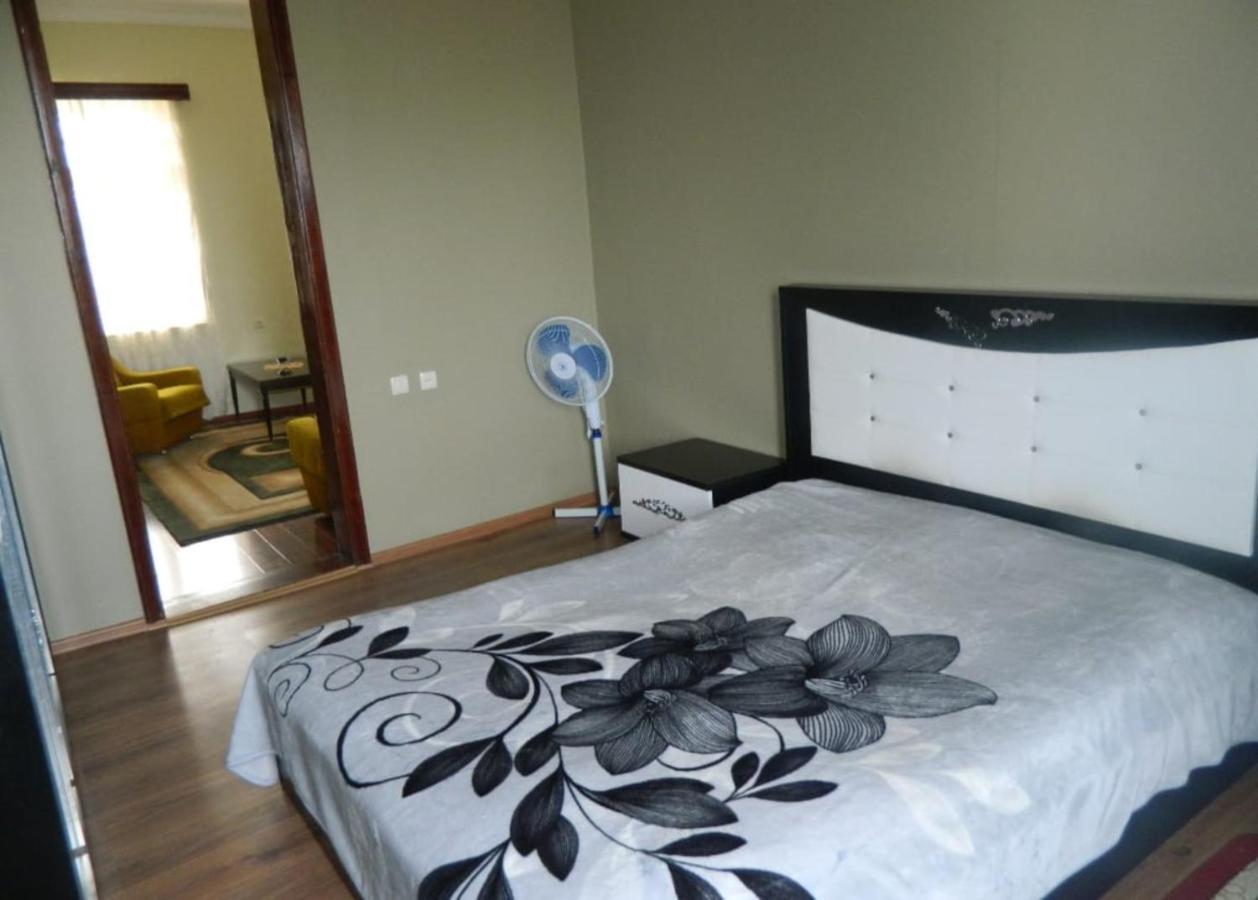 Kobuleti 4-Bedroom Apartment Ngoại thất bức ảnh