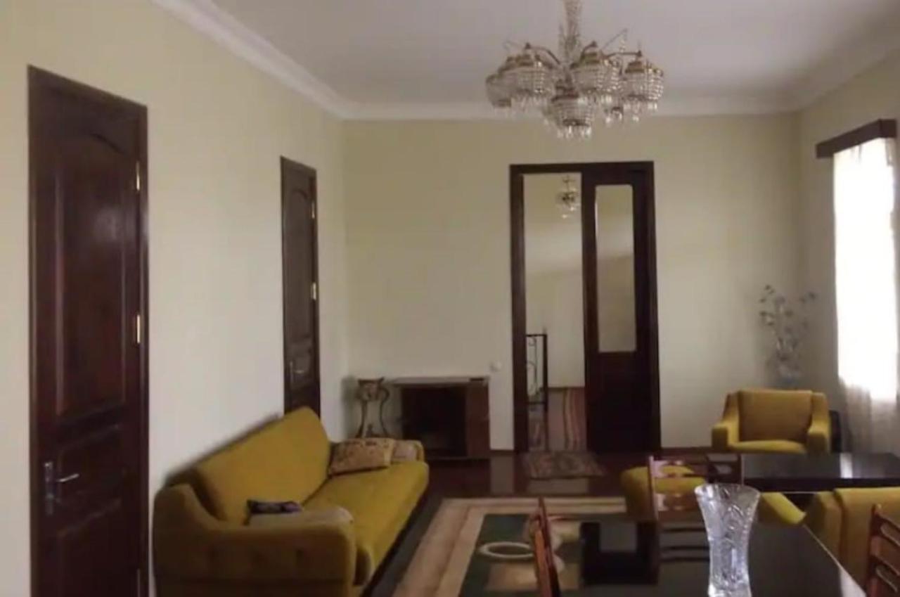 Kobuleti 4-Bedroom Apartment Ngoại thất bức ảnh